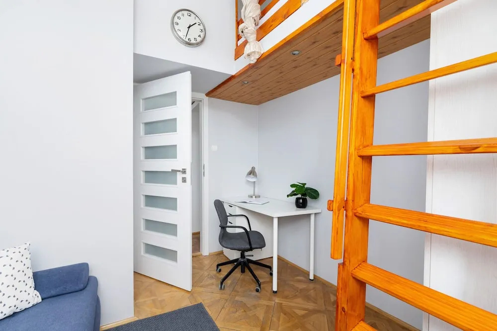 Podwale Apartment UJ Cracow by Renters
