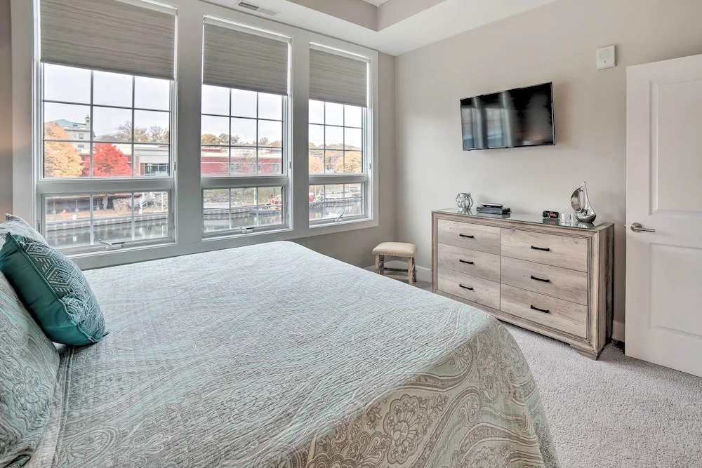 Luxe Manistee Condo w/ Balcony & River Views!