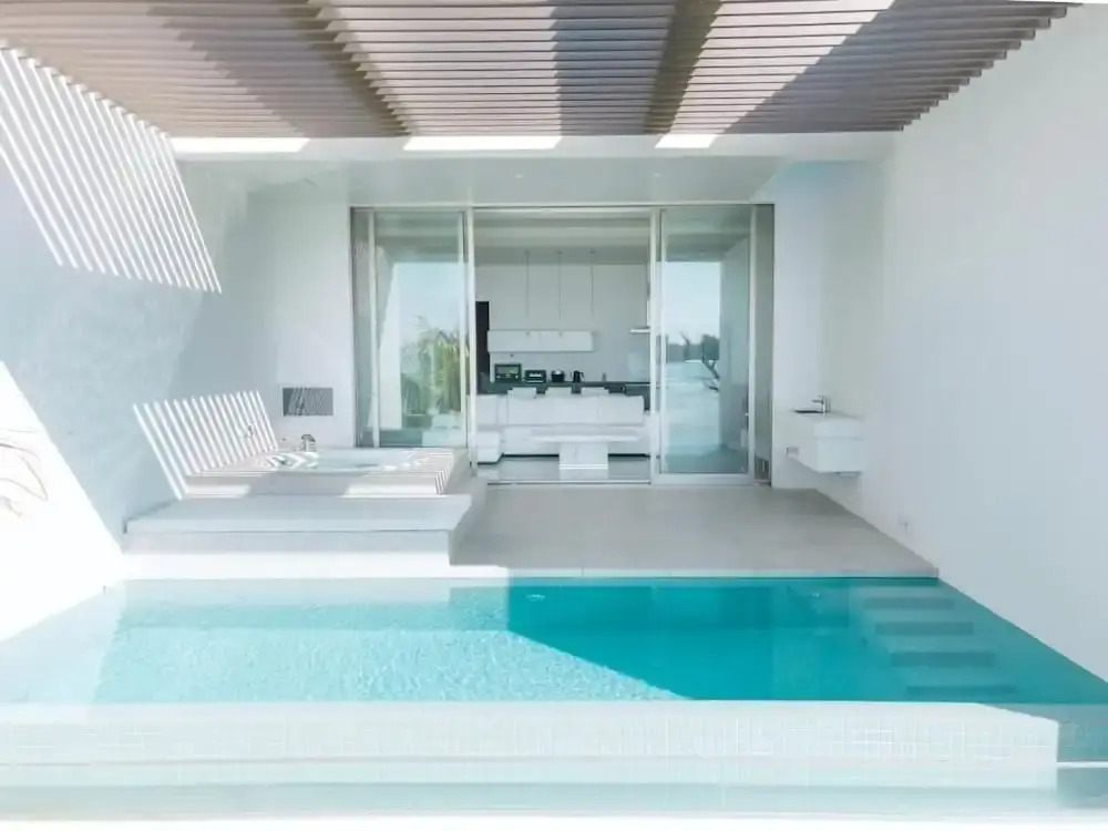 Villa VALIOSA ON THE BEACH