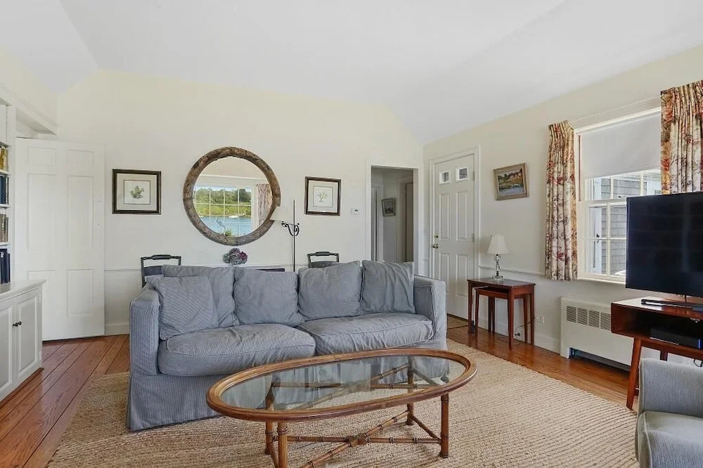 197 Bridge Street - Three Bedroom House