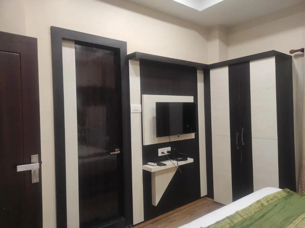 Hotel Rudraksh-Near Airport