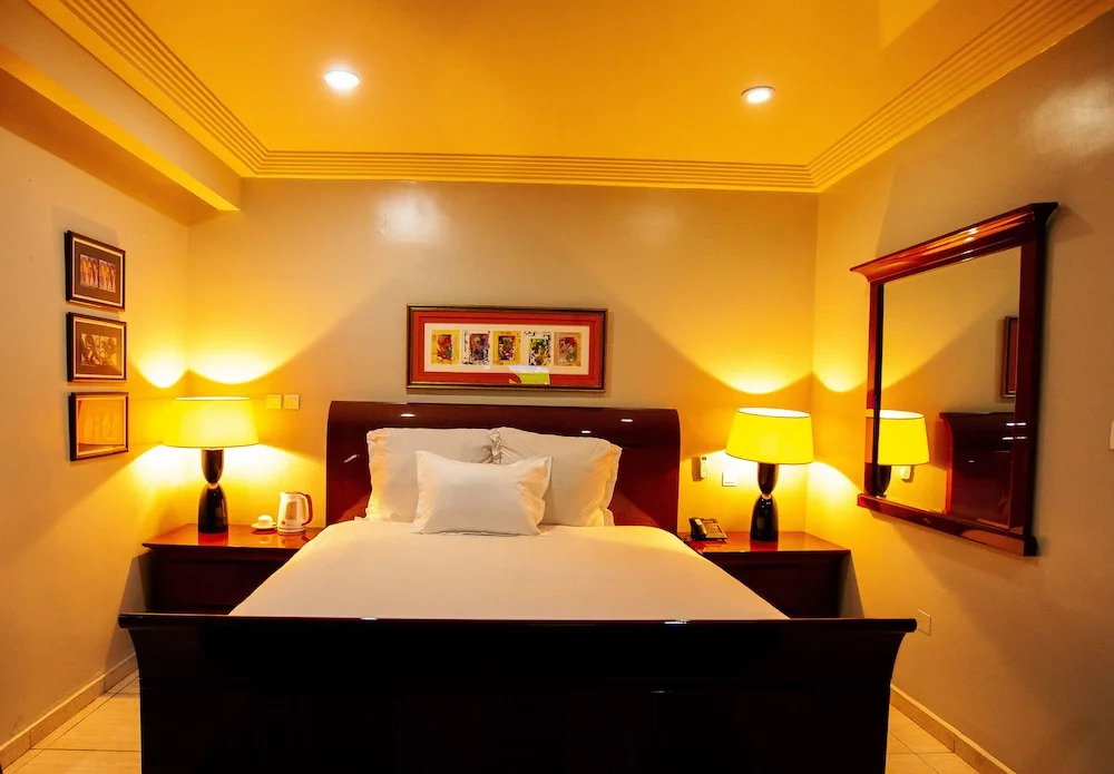 Genesis Reventon Hotel