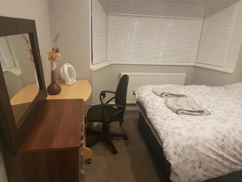 Monyhull Homestay - near City centre Kingsheath NIA NEC BHX