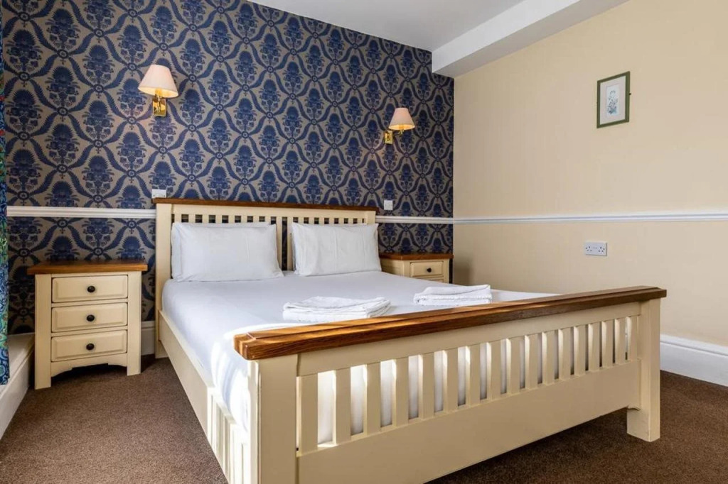 The George Hotel, Amesbury, Wiltshire - The Coaching Inn Group