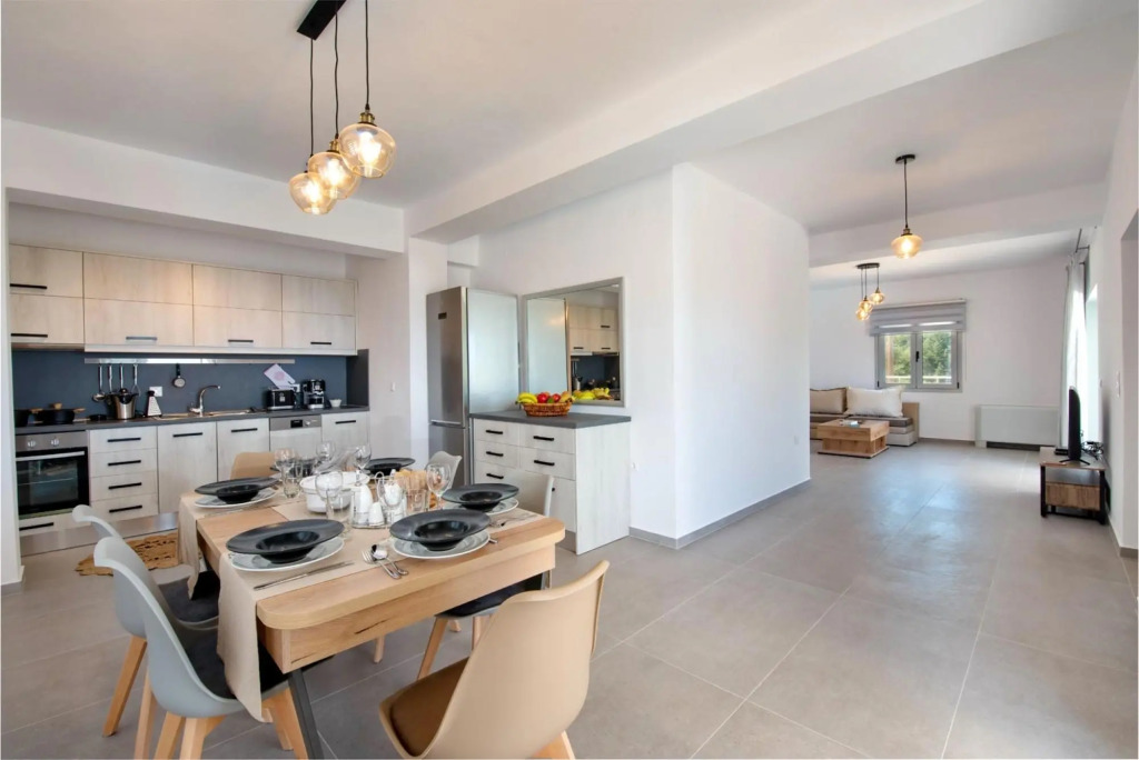 Tania Villa - Elegant 4 BR Villa With Private Pool