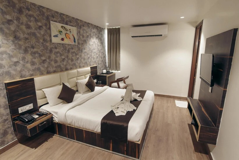 Kaki Hotel & Roof Top Restaurant