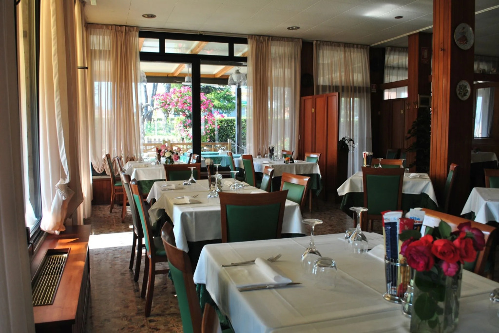 Hotel Bel Sito Peschiera - Be Happy Hotels