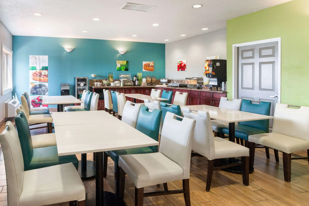 Quality Inn & Suites Ferdinand