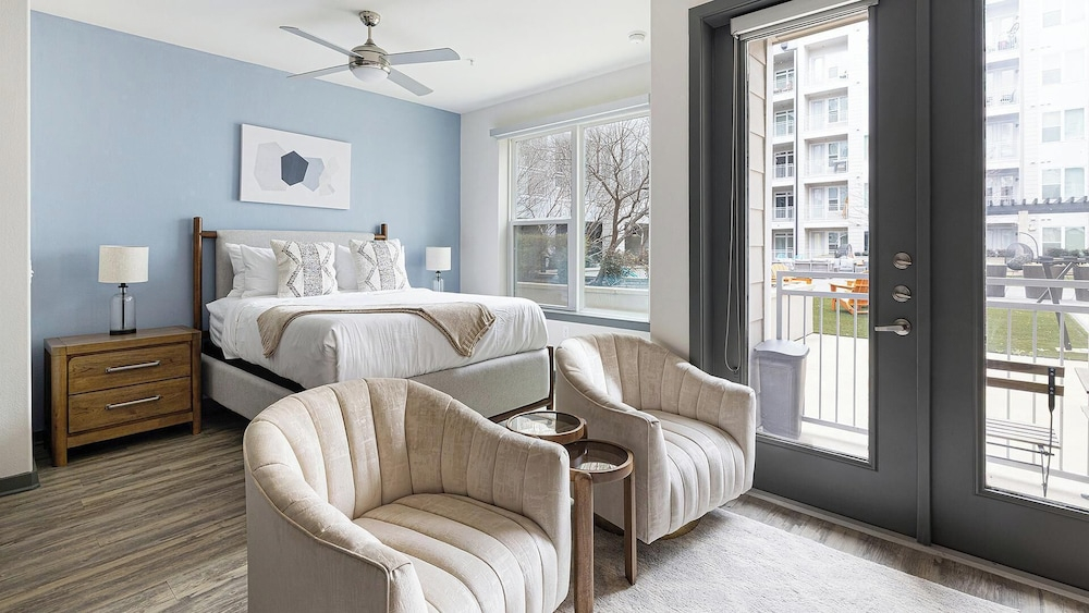 Landing Apartments Fort Worth near Cultural District