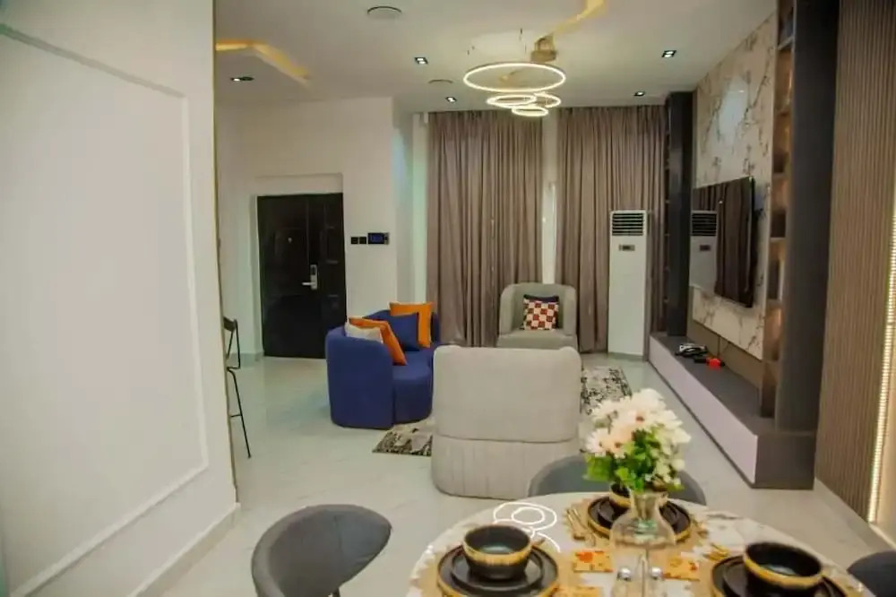 Aviv Luxury Homes
