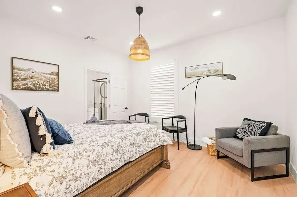 Cozy Retreat Near Downtown Perfect for Families