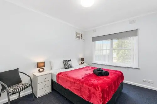 Wattle Grove Villa