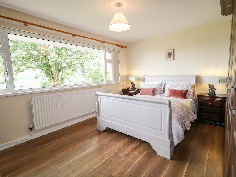 27 Pinewood Hill