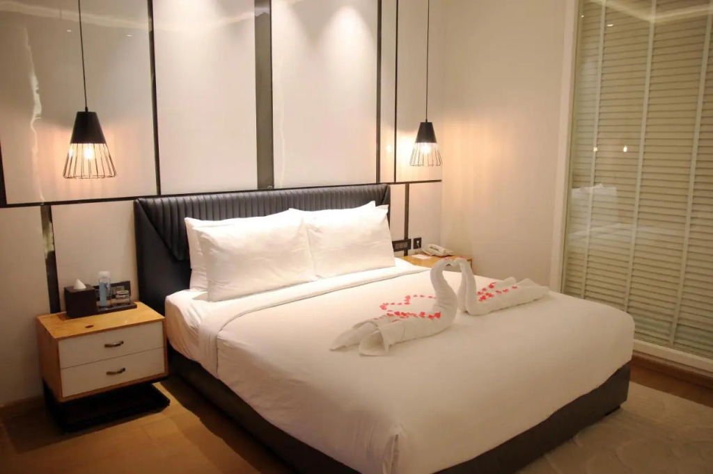 Udman Greater Noida By Ferns N Petals