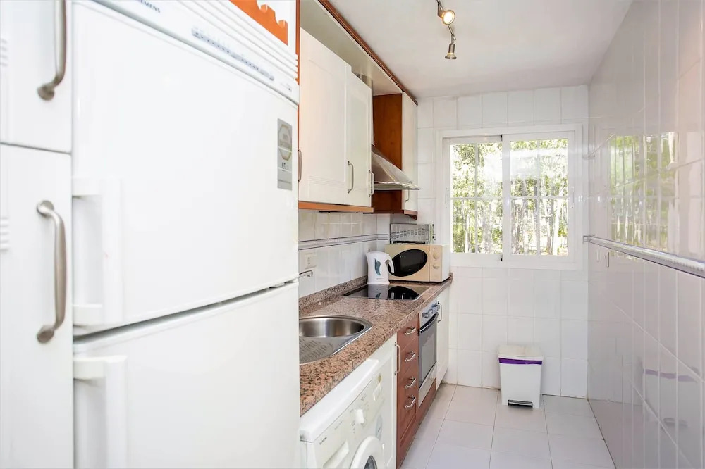 Elviria 3 bed apartment close to beach JP4D