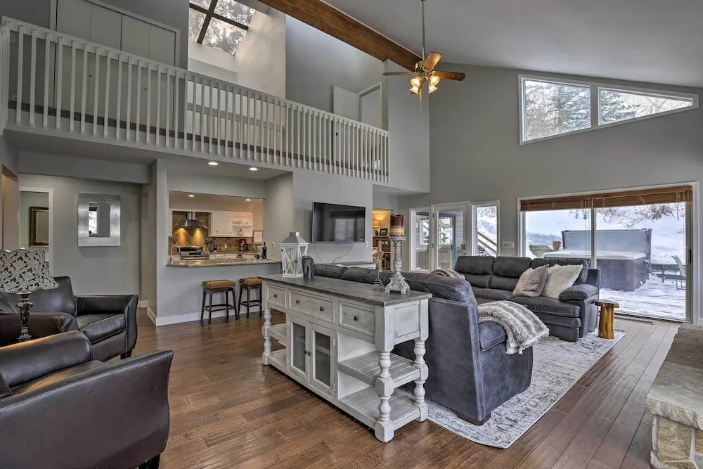 Avon Duplex w/ Hot Tub: Near Vail Hiking & Golf!