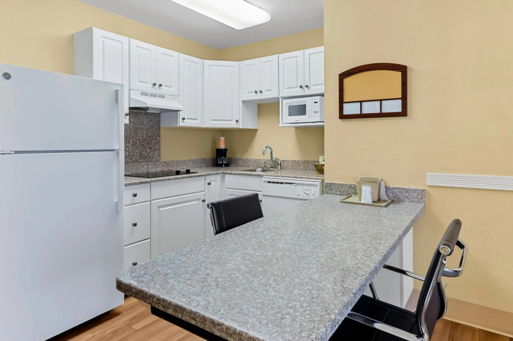 MainStay Suites Roanoke Airport