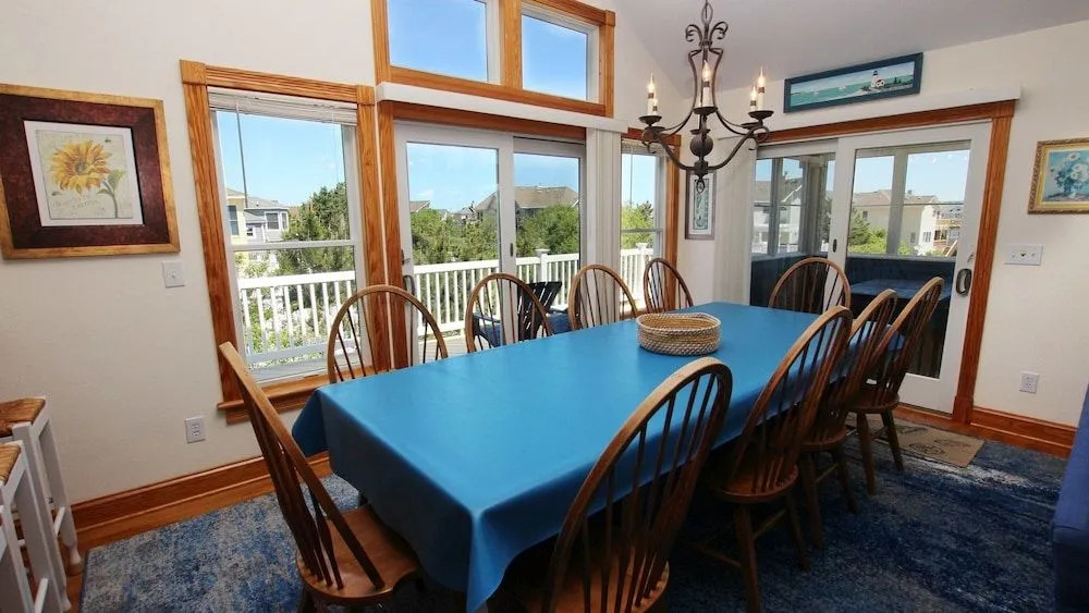 Family Affair - 6 Br Home
