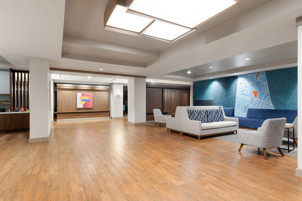 Holiday Inn Express Hotel & Suites Huntsville West - Research Park by IHG