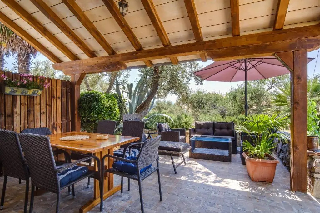 House With 2 Bedrooms in Otok Cres, With Enclosed Garden and Wifi - 50