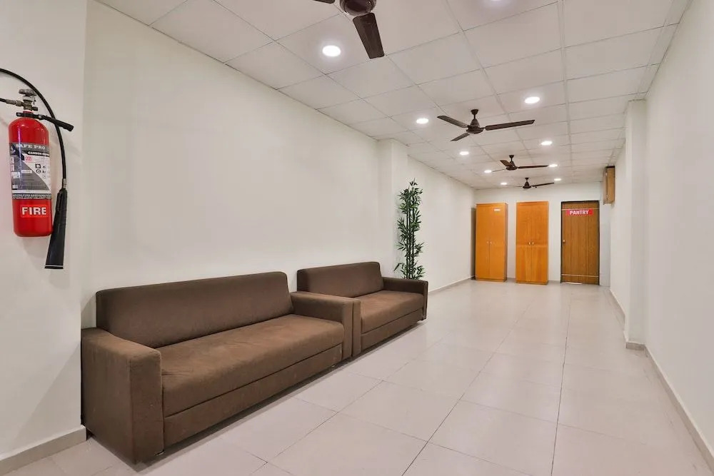 OYO 16675 Hotel Shri Krishna Inn