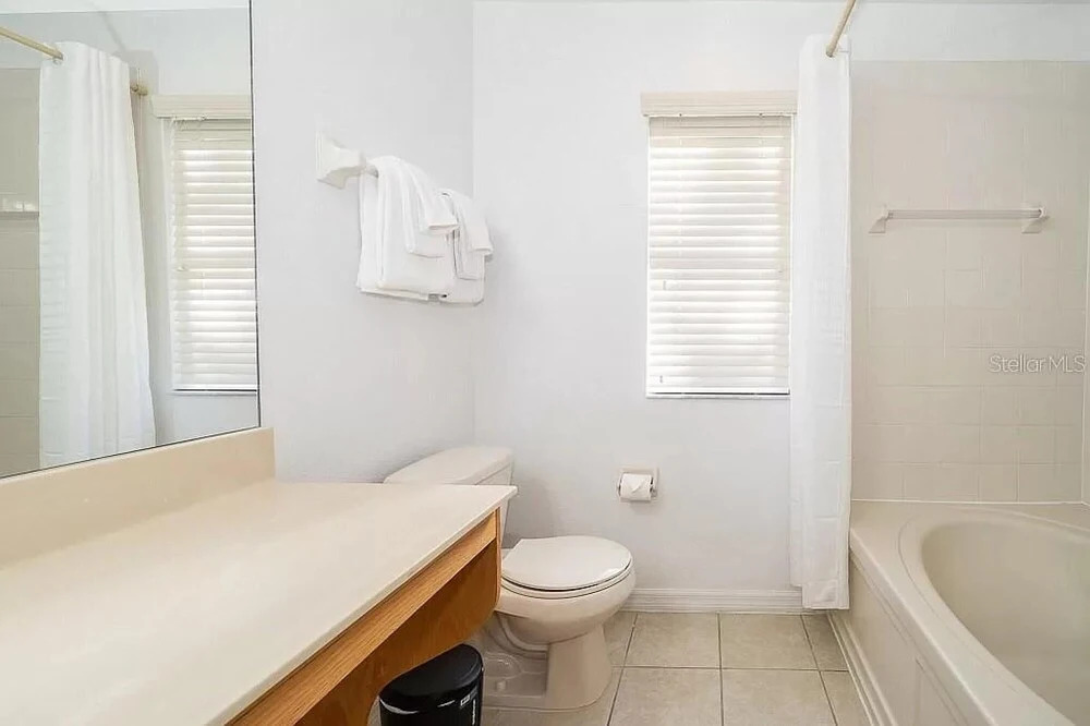 Charming 4Bd Close to Disney @ Regal Oaks 2783
