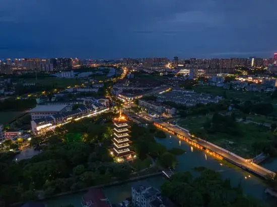 Suzhou Huaxi Meishi Hotel (Heiyi Wujiang Branch)