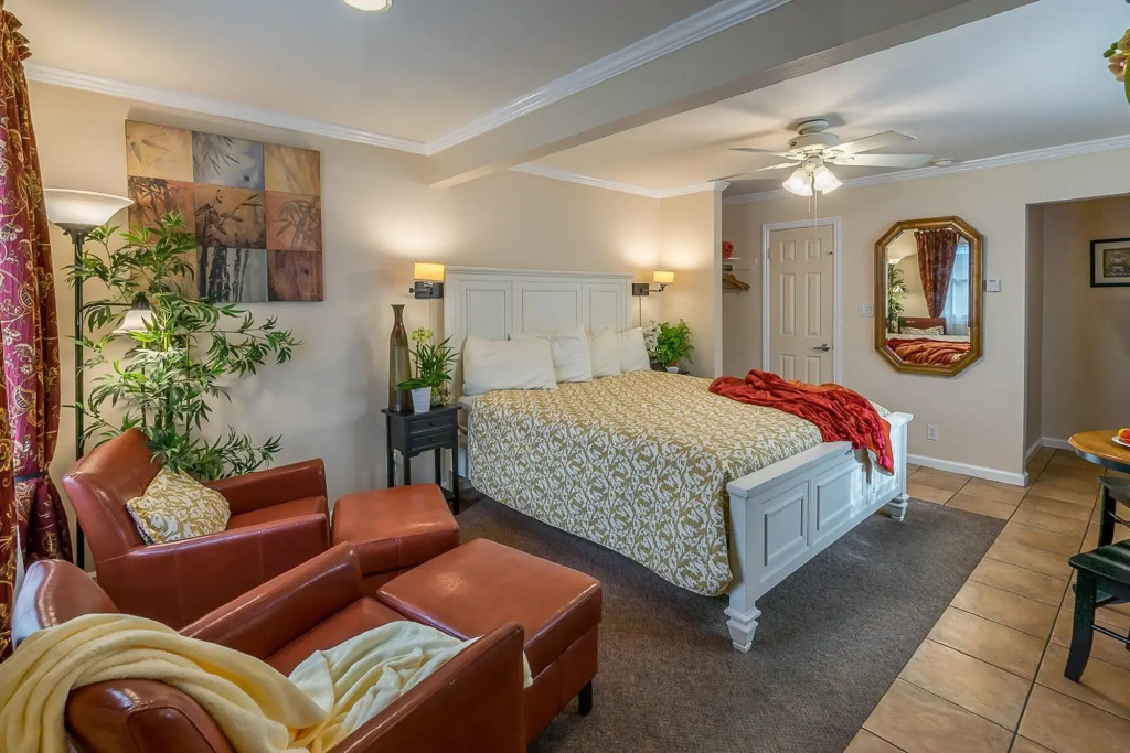 Beach House Inn