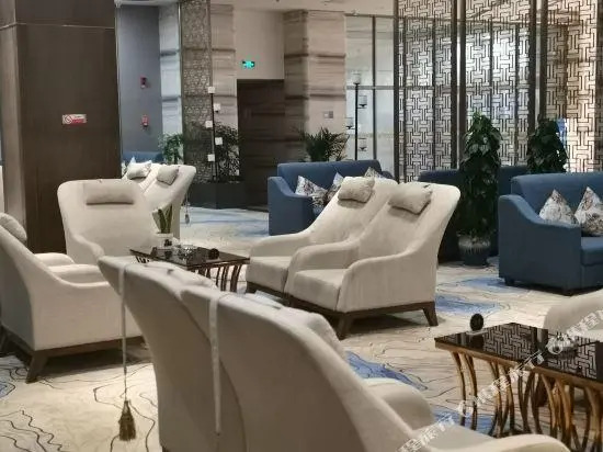 Century Yihe Hotel