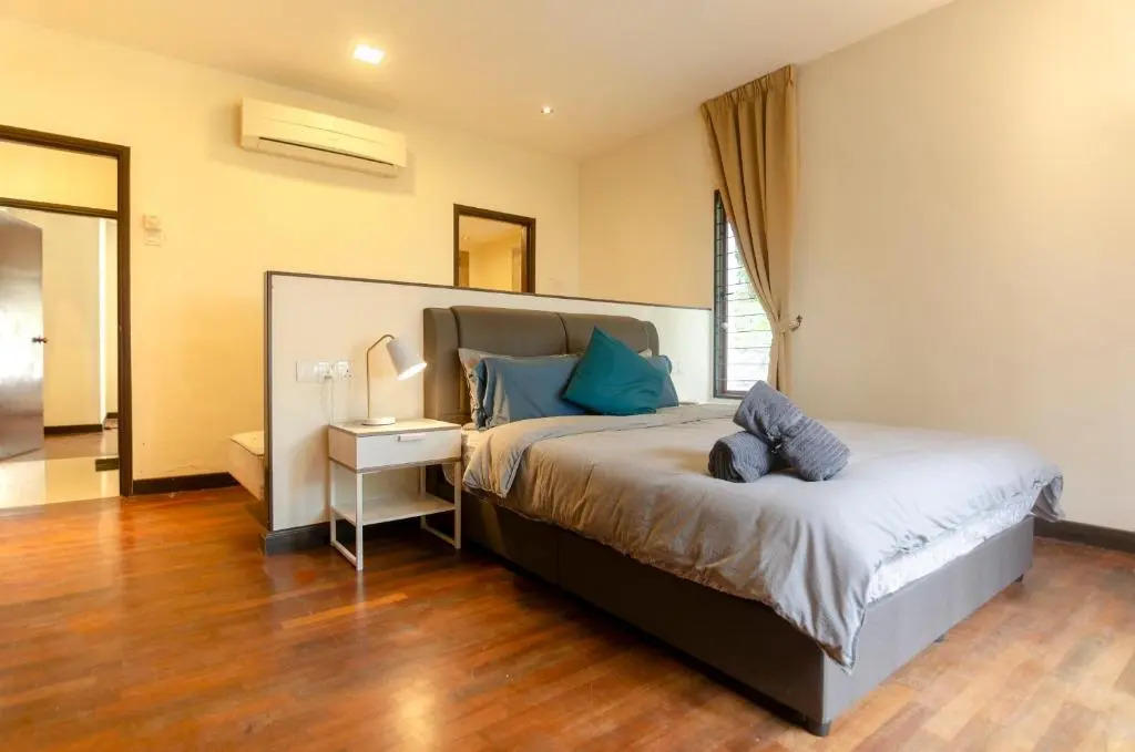 A Comfy & Cozy 2BR Home in Ukay Heights