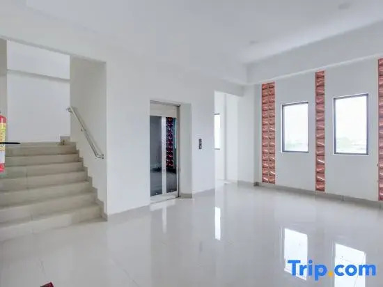Townhouse Oak near The Park Mall Solo formerly D’Nawasena Guest House