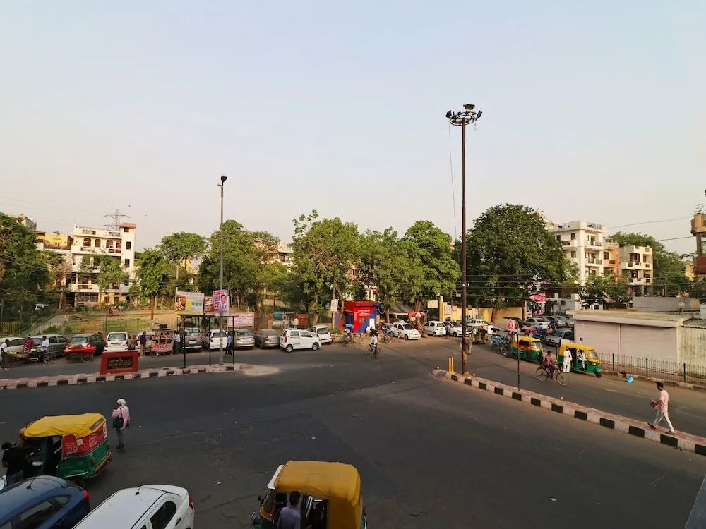 OYO 2705 Hotel Preet Palace