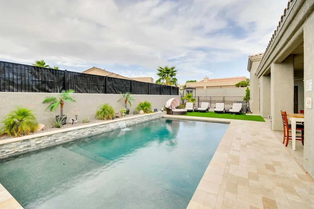 Lake Havasu City Escape w/ Pool, Patio & Grill!