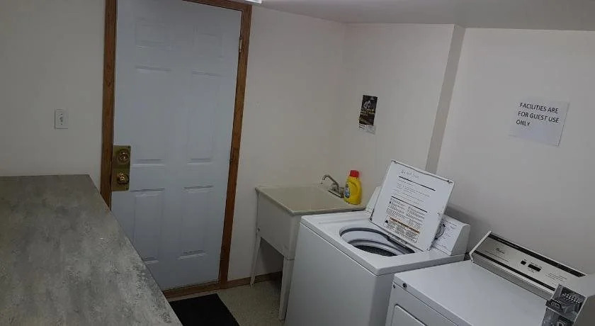 Garden Court Motel
