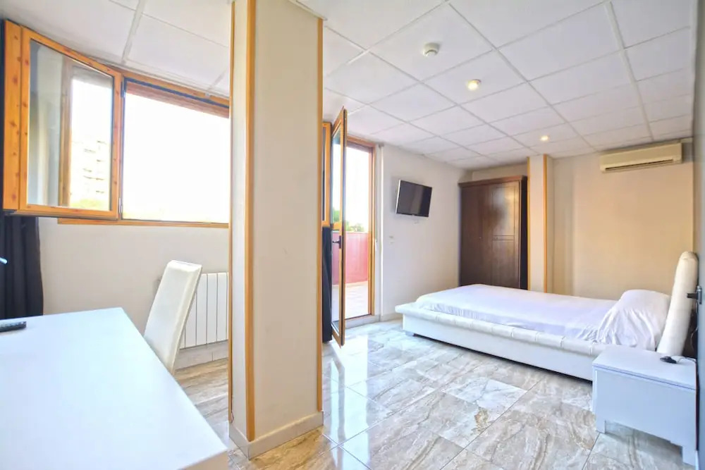 Hostal Mont Royal