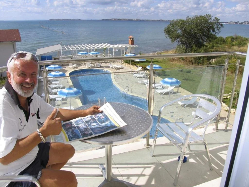Nushev Hotel