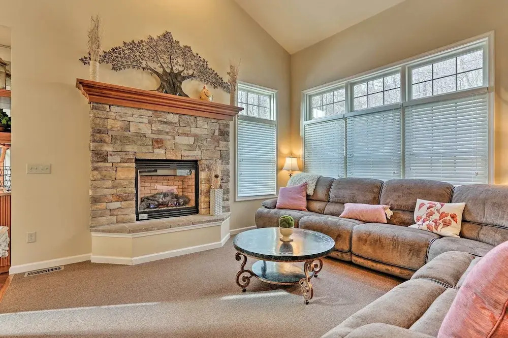 Townhome w/ Grill < 1 Mi to Big Boulder Mountain