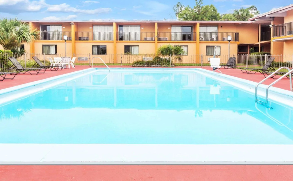 Regency Inn