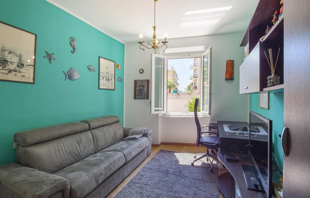 Nice Apartment in Genova With Wifi and 3 Bedrooms