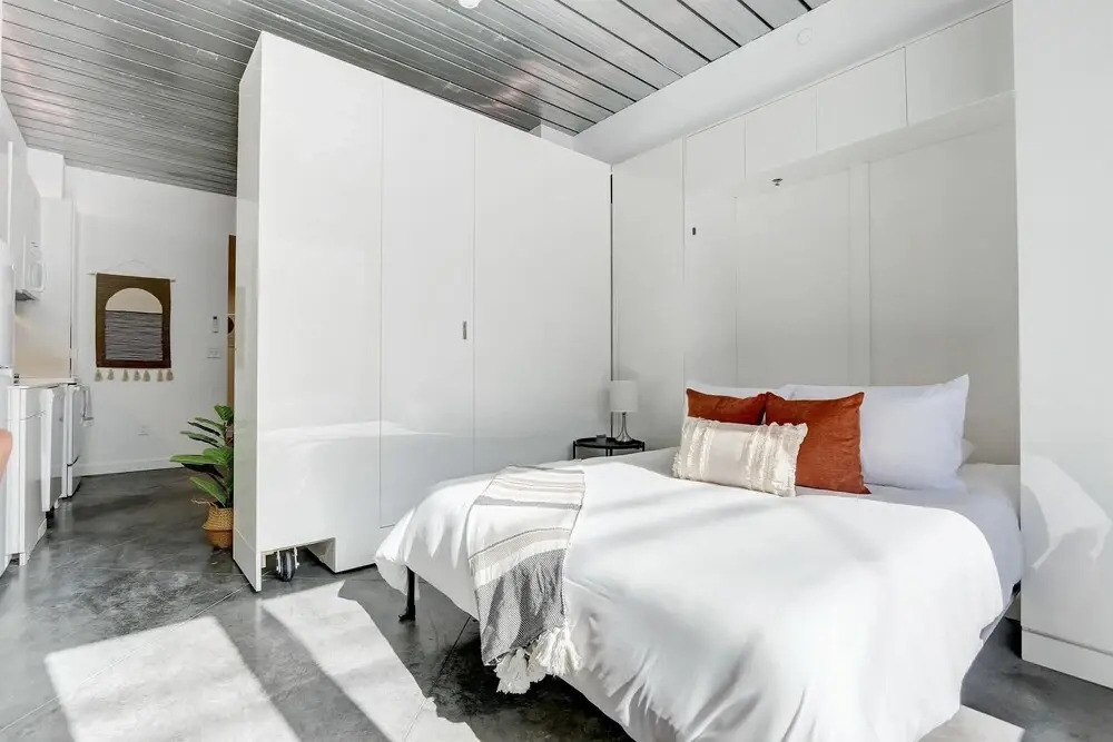 FRONTDESK Mikros on Ashbury Micro Apts Cleveland