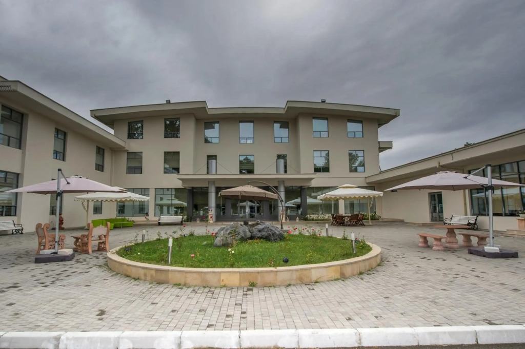 Chukhur Gabala Museum Hotel