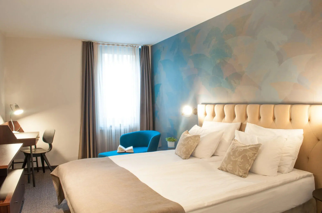 Hotel Mrak