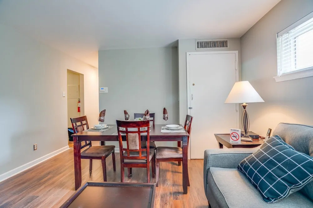 Shaw Convention Center Apartments Stays