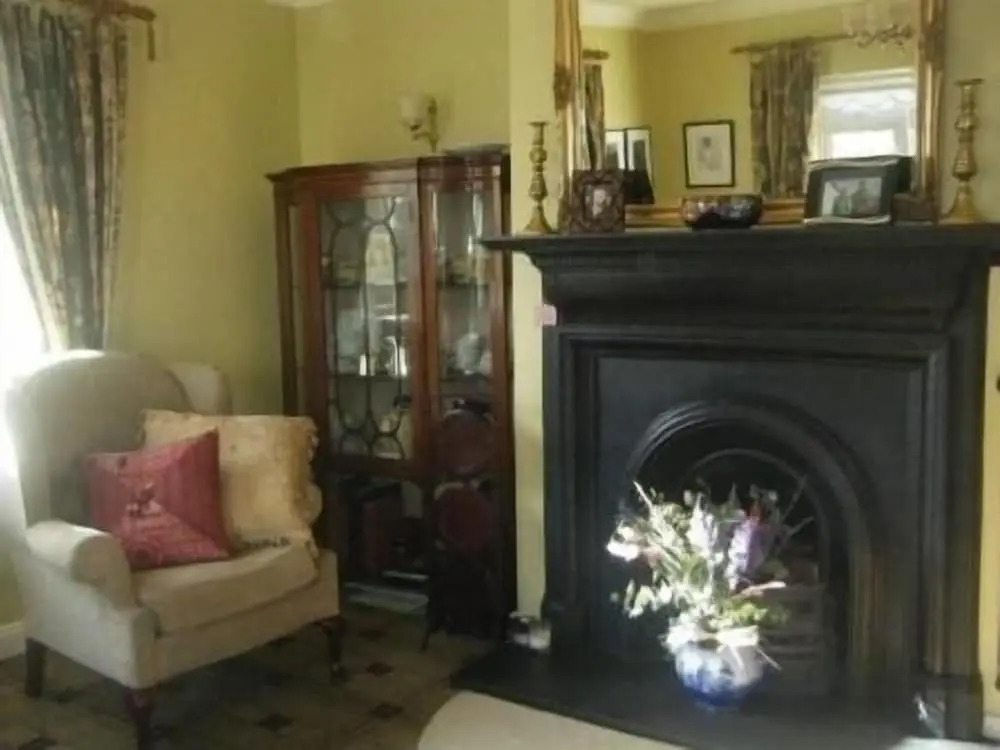 Brooklodge Bed and Breakfast