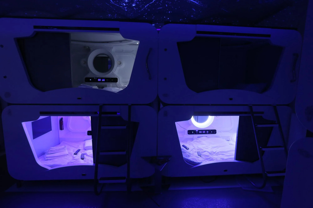 SubSpace Hostel