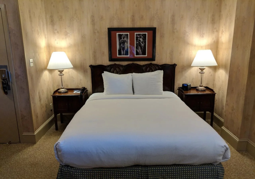 Dunhill Hotel