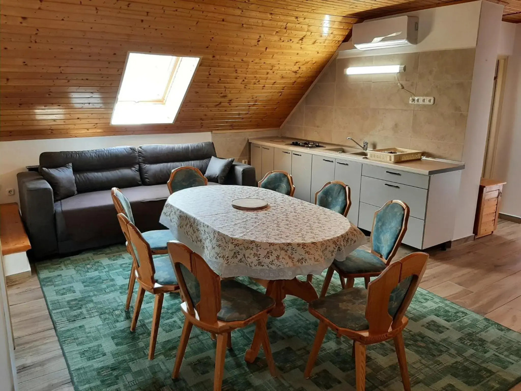 8 féröhelyes apartman