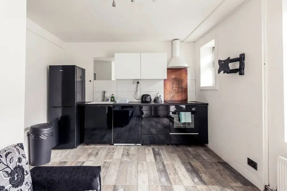Modern Apartment That Sleeps 2