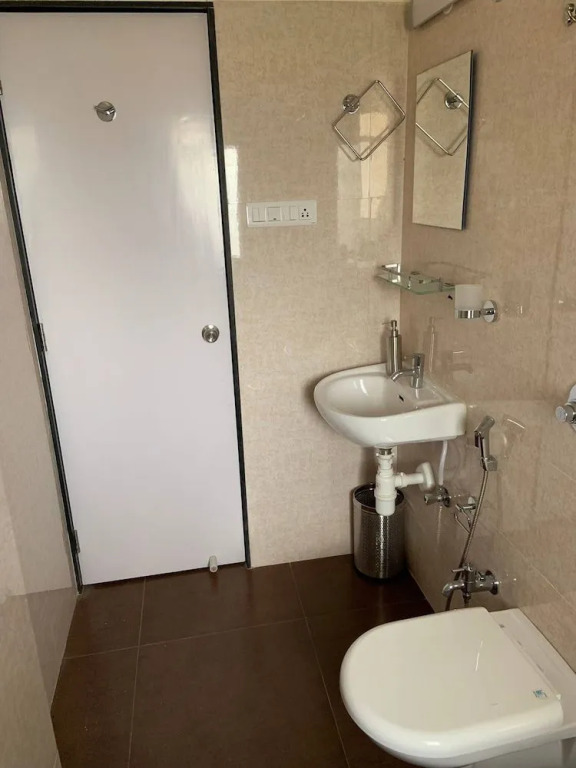Comfortable & Relaxing Stay In Bandra East