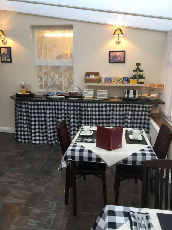 Trevali Guest House